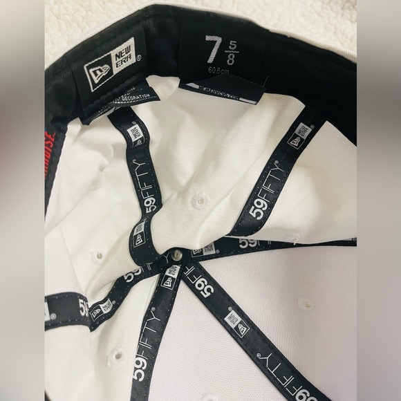 New era new york yankees white primary logo basic cap - Picture 6 of 9